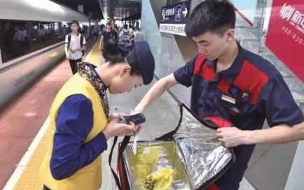 高铁外卖正式上线！这些餐饮品牌都可以在列车上品尝到……|餐饮界